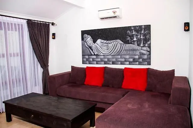 Villa Gardenia - 6 Bedrooms With Pool In Seminyak 0*,  Endonezya