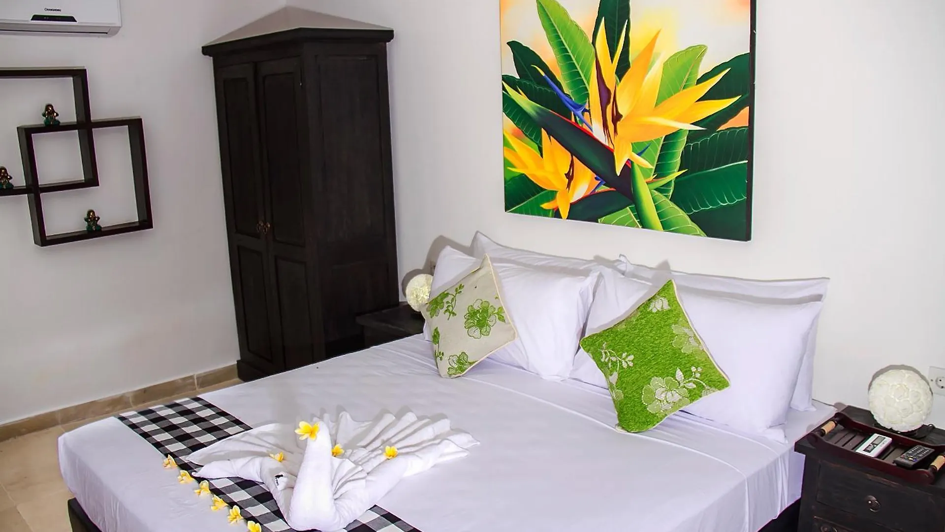 Villa Gardenia - 6 Bedrooms With Pool In Seminyak