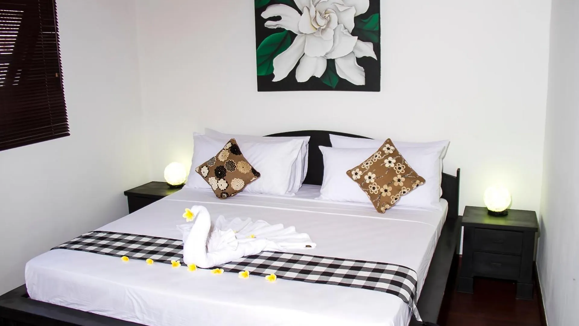 Villa Gardenia - 6 Bedrooms With Pool In Seminyak