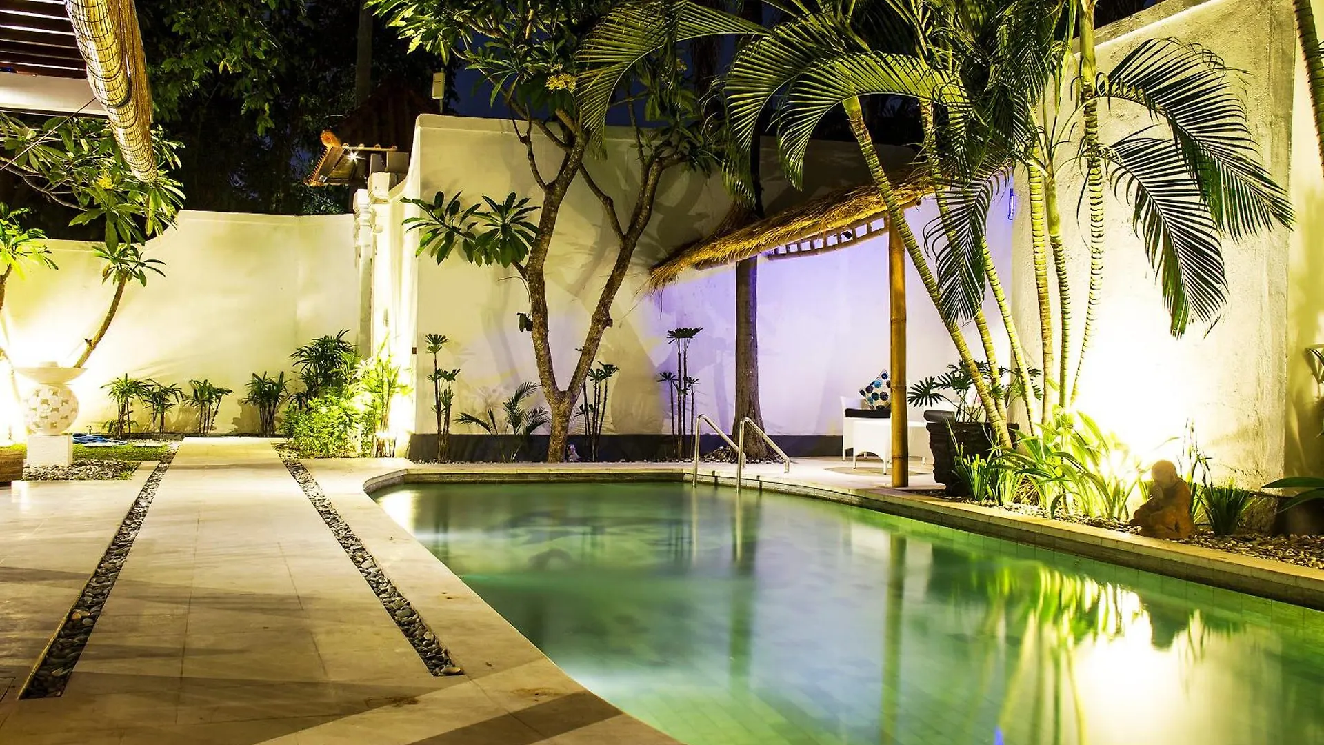 Villa Gardenia - 6 Bedrooms With Pool In Seminyak