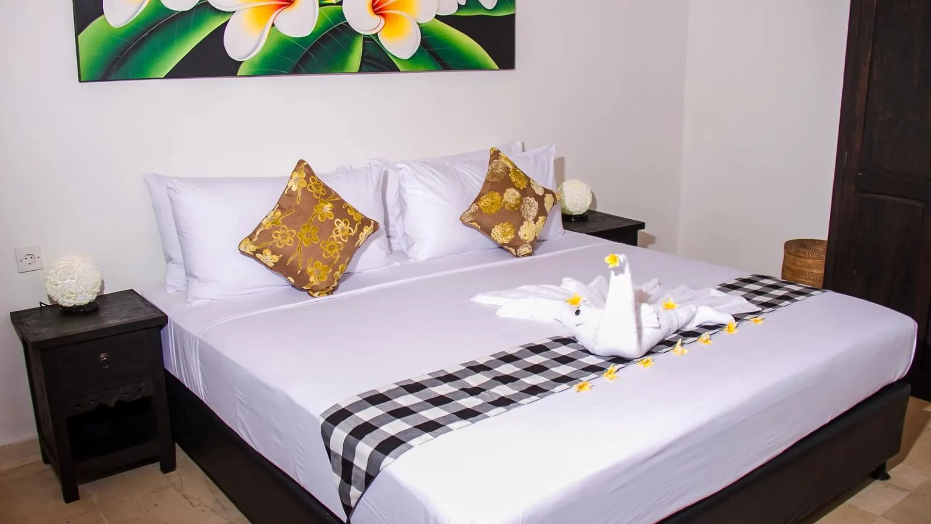 Villa Gardenia - 6 Bedrooms With Pool In Seminyak Indonesia