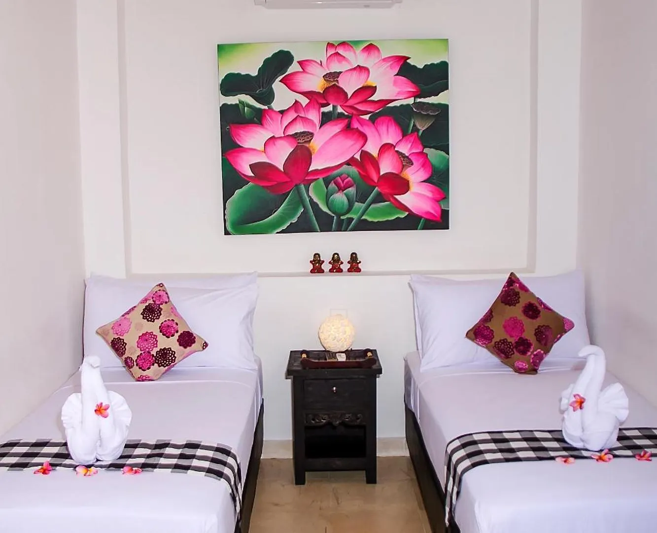 Villa Gardenia - 6 Bedrooms With Pool In Seminyak 0*,  Indonesien